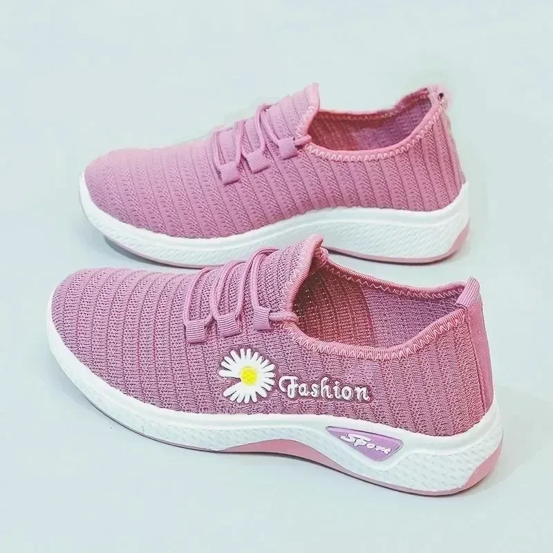 New Women's Shoes Autumn New True Fly Weaving Old Beijing Cloth Shoes Little Daisy Women's Casual Sports Shoes Walking Shoes 3