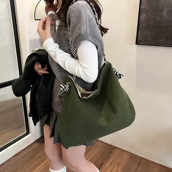 حقيبة كتف مفردة من سروال قصير بلون سادة، حقيبة حمل جديدة ذات سعة كبيرة، حقائب كروس بحزام عريض للاستخدام اليومي للنساء 5