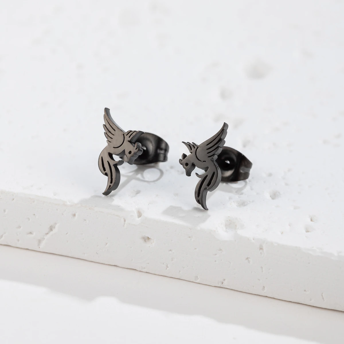 Tragus Piercing Edelstahl Phoenix Frauen Ohrringe Ohr stecker minimalist ischen Stil Mini personal isierte Tier Glück Ohrschmuck Geschenke – Detail 8