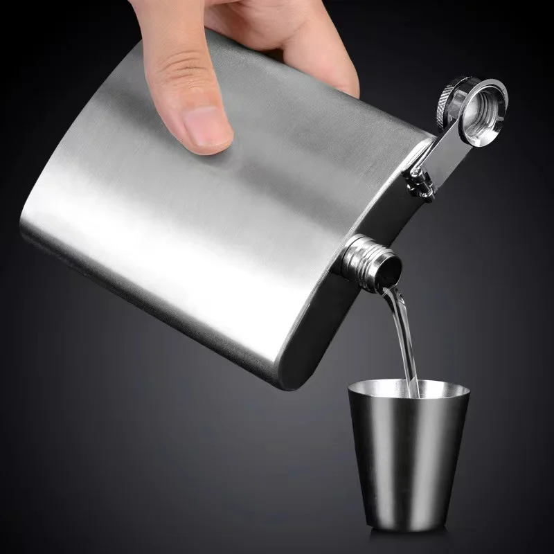 High-grade transparent glass small wine bottle 50/100ml whisky dispenser mini creative red wine bottle