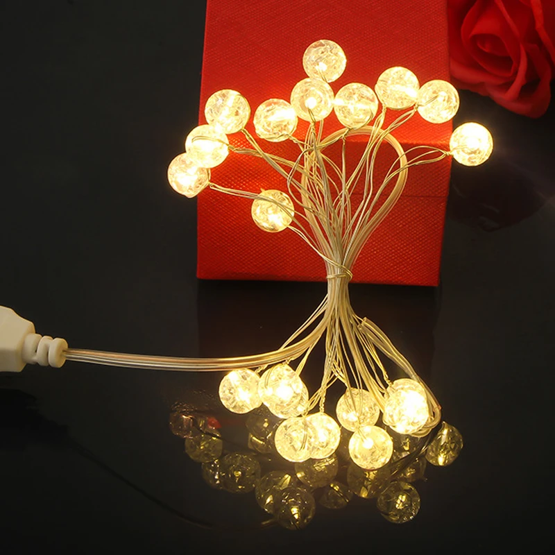 thumbnail image 1 of Guirnalda de luces LED de 2 metros con forma de bola plateada, resistente al agua, para árbol de Navidad, boda, decoración del hogar, funciona con USB o pilas, 1 of 5