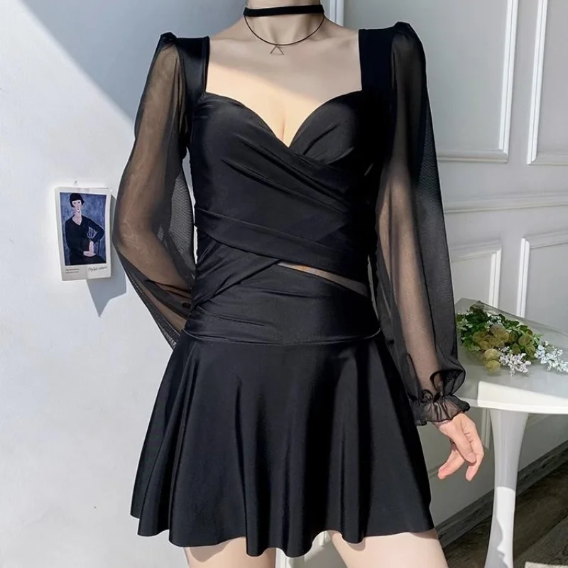 2023 New Summer Women's Conjoined Body Conservative Long Sleeve Steel Bracket with Chest Pad Solid Color Casual Ruffles Swimwear