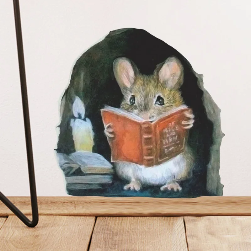 Reading the mouse. Reading the mouse