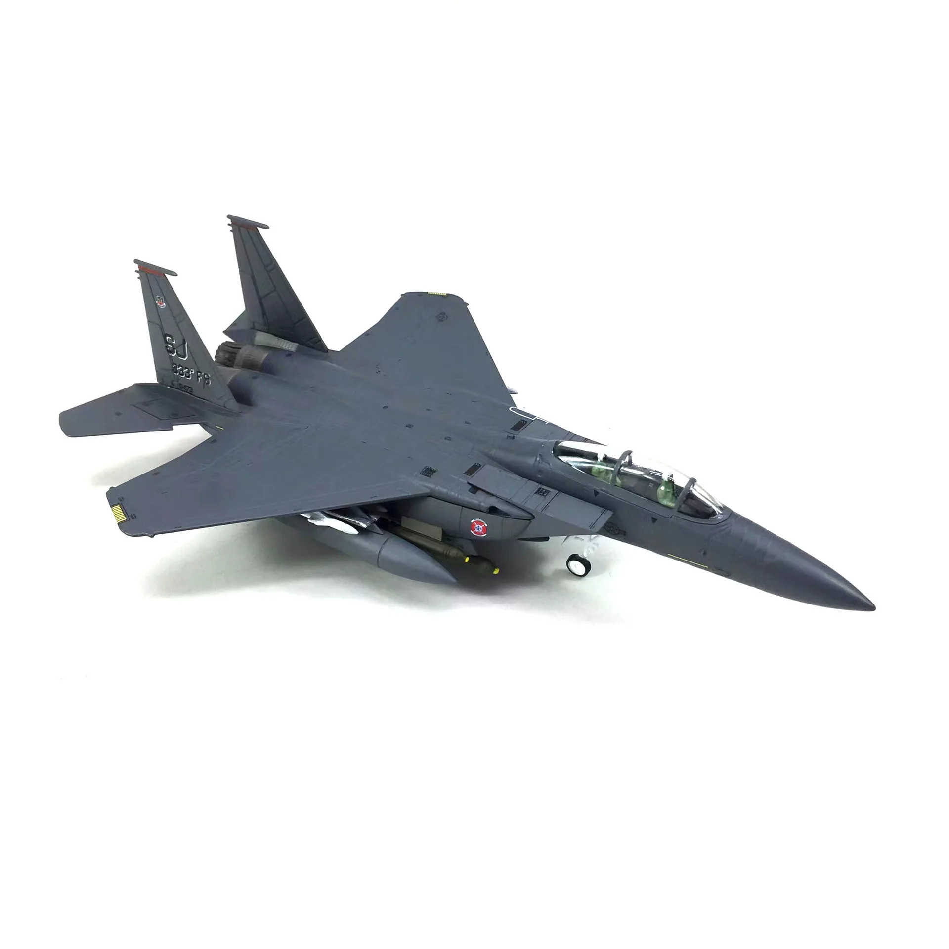 نموذج طائرة F-15E الأسرع من الصوت بمقياس 1/100 من...
