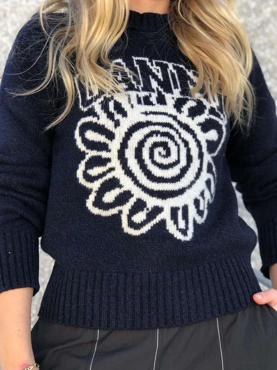 

Flower Jacquard Sweater For Women Round Neck Long Sleeve Streetwear 2023 Autumn Winter Knitted Pullover Top