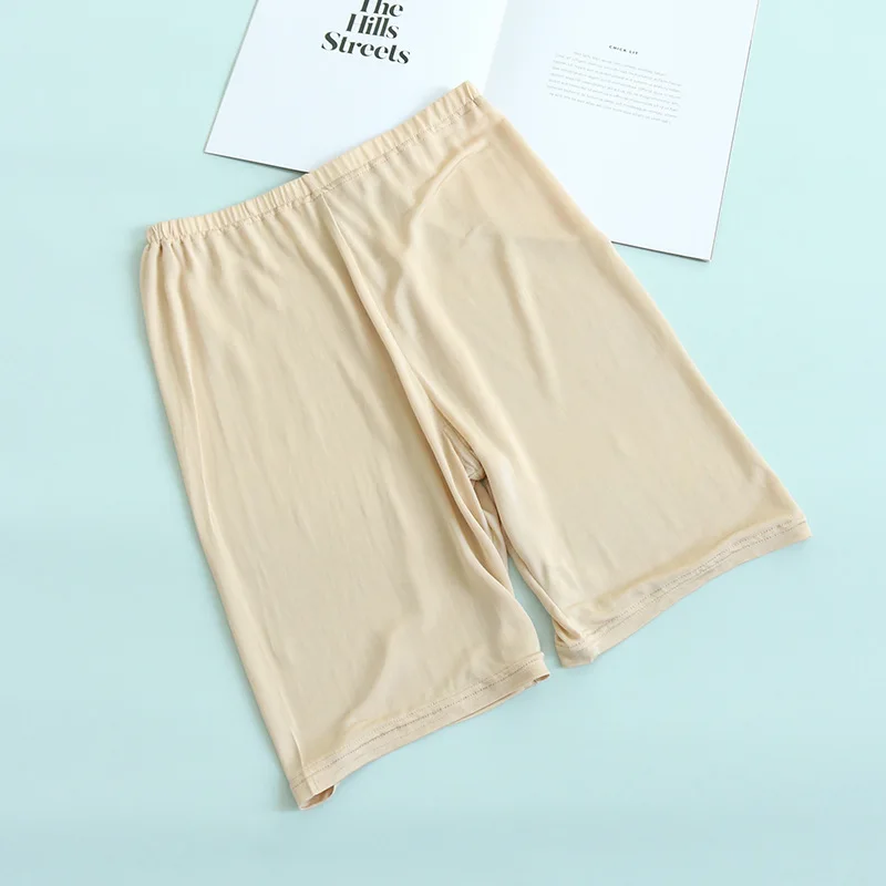Birdtree Real Silk Half Underlay Safety Shorts, Women Solid Color, Breathable Comfortable Skin Friendly Leggings P43908QM
