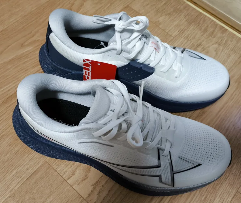 XTEP Tênis de Corrida 2000km Plus Masculino 2025