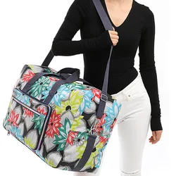2023 Foldable Travel Bag Women Large Capacity Portable Shoulder Duffle  Cartoon Printing Waterproof Weekend Luggage Tote Whol