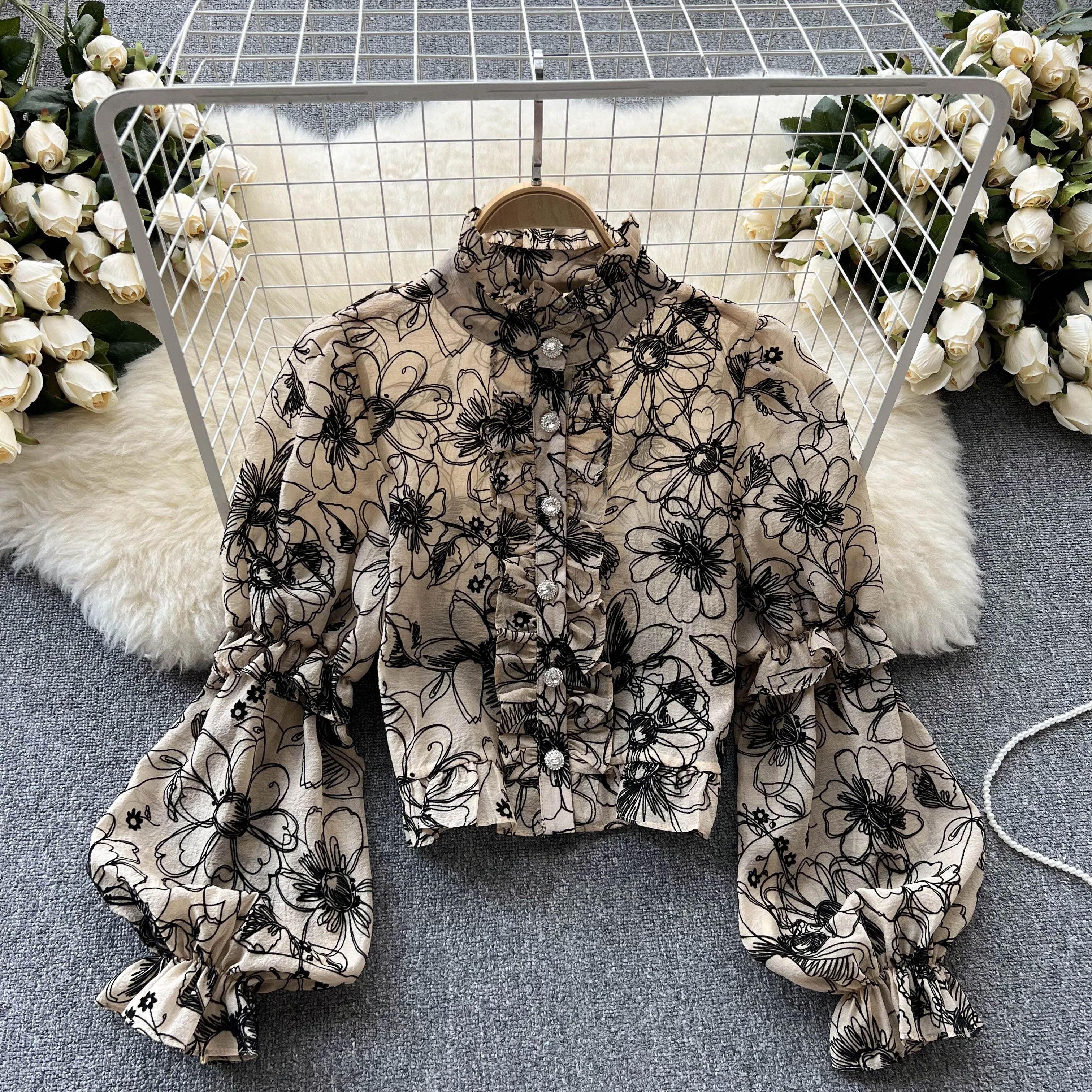 

French Retro Niche Design Printed Lantern Sleeve Shirt Autumn Chic Top Women's New Stand Collar Temperament Shirt