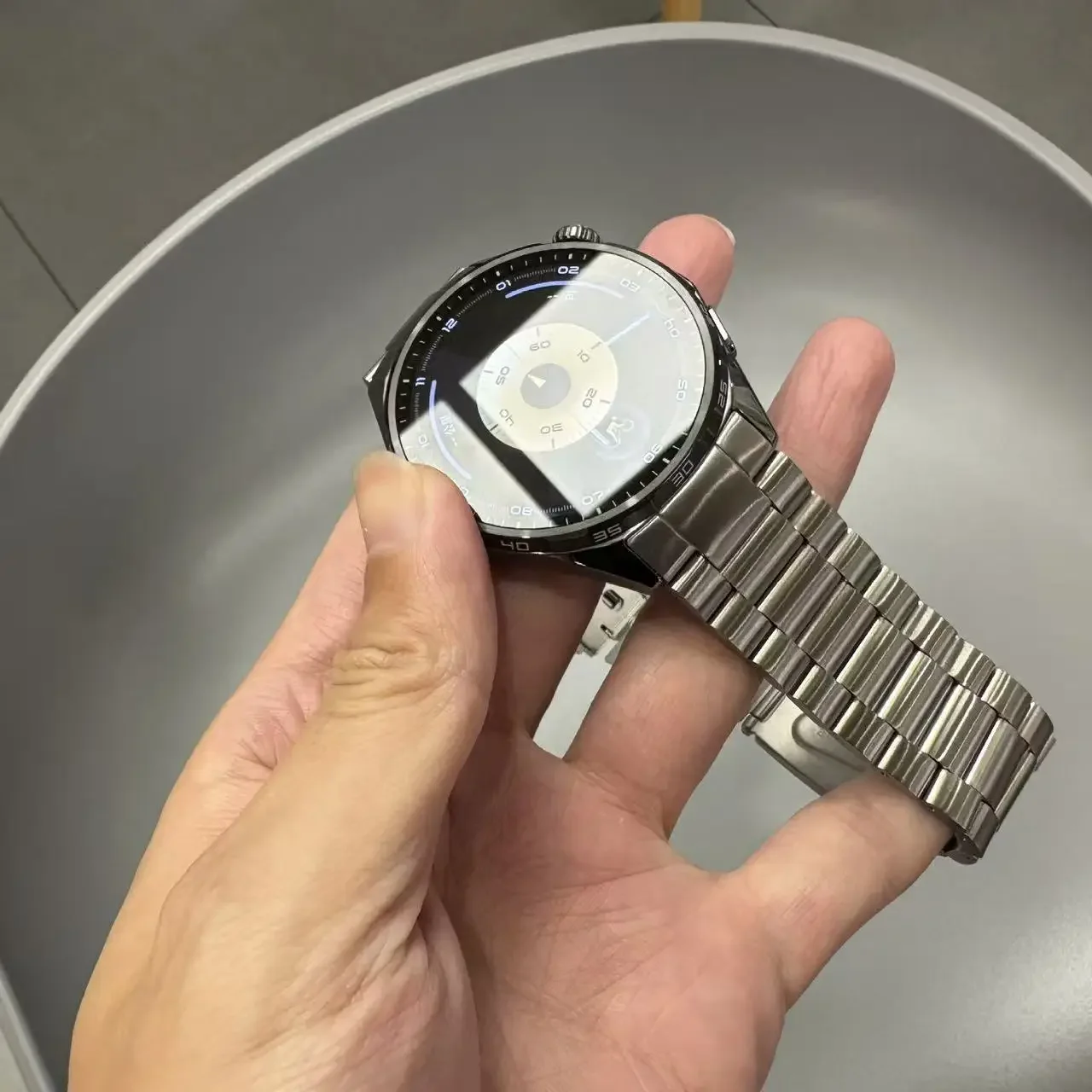 Elegant Stainless Steel Watch Strap - No-Gap Comfortable Bracelet