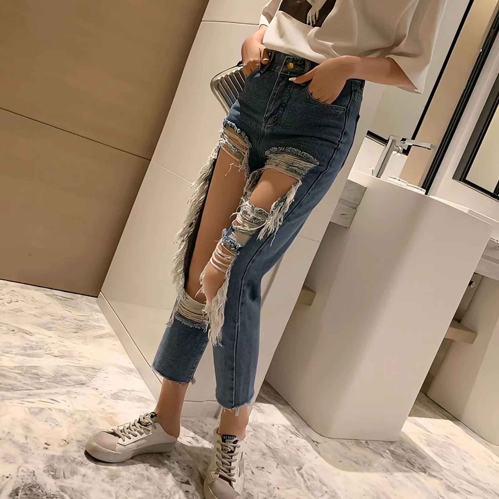 Рисунок 4 - Женские джинсовые брюки размера XXXL