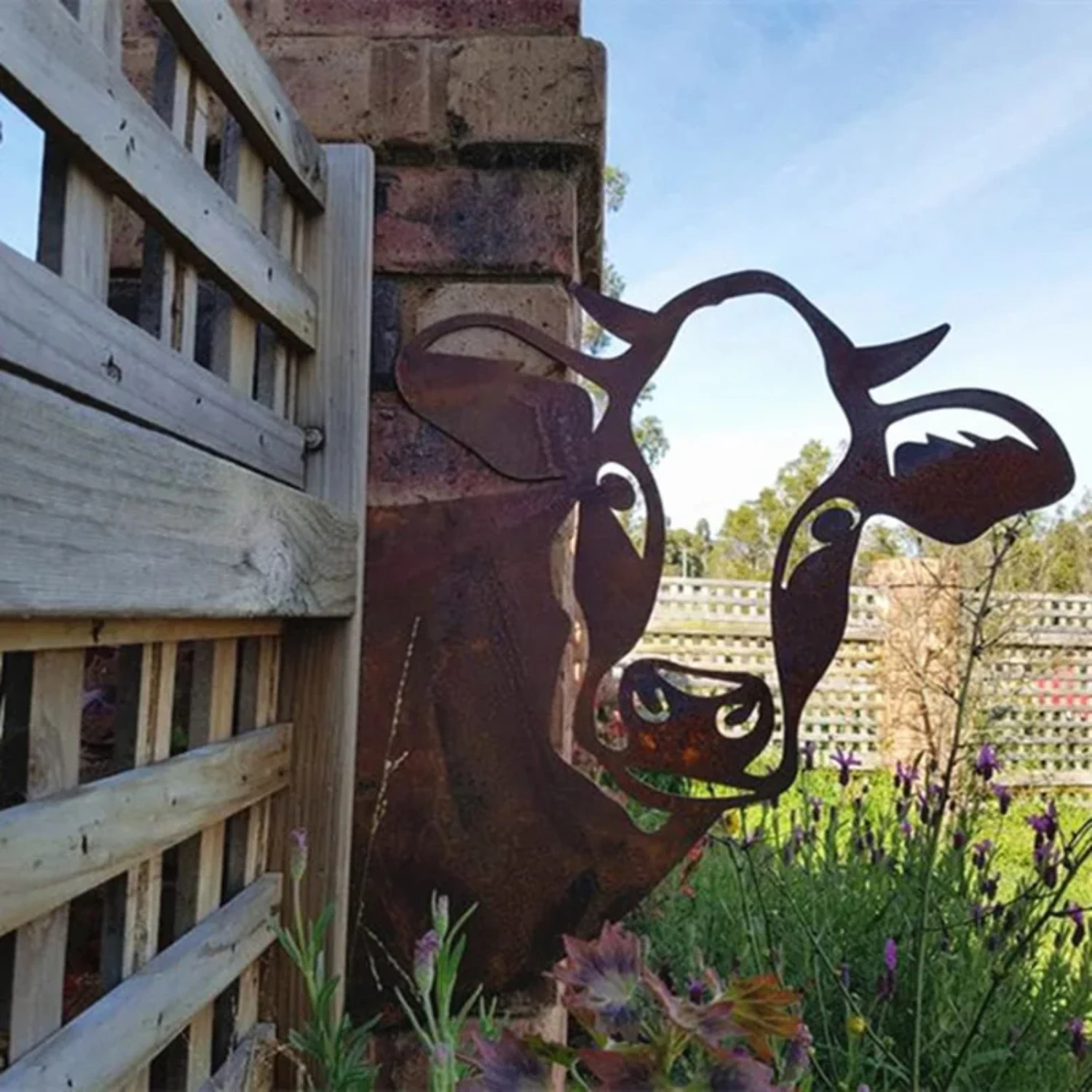 Metal Peeping Cow Outdoor Garden Ornaments Art Farm Yard Wall Tree Pendant Cattle sheep Decoration Garden Statues Sculptures