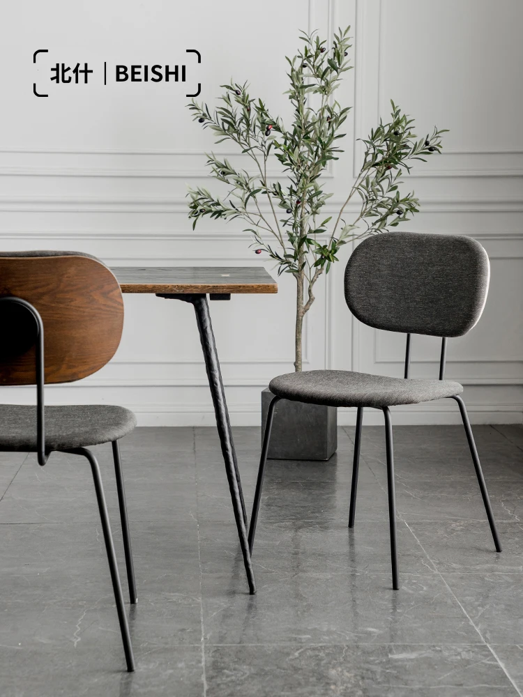 

Обеденные стулья из массива дерева в скандинавском стиле, современные минималистичные и ретро столы для кофейни, стулья и железное искусство для домашнего использования