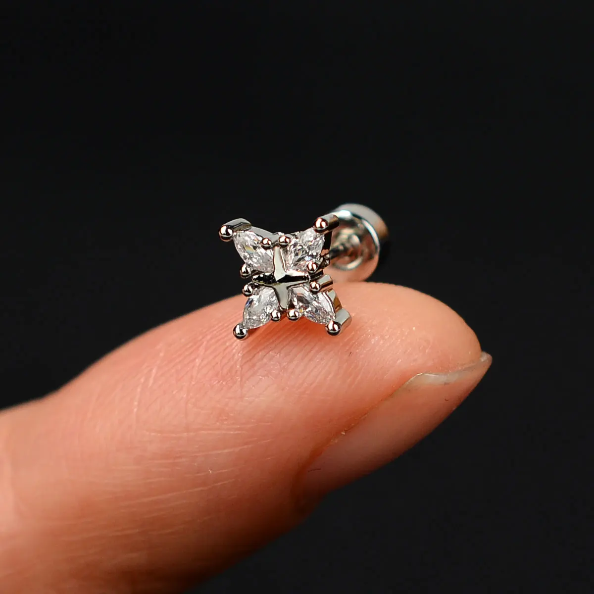 1PC Mini Schmetterling Blatt Knorpel Schraube Stud Ohrring für Frauen Kristall Zirkon Lobe Tragus Helix Ohrringe Körper Piercing schmuck – Detail 7