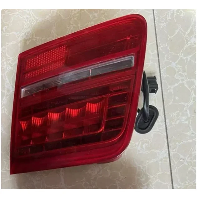 مجموعة إضاءة الذيل لأودي A8 D3 ، بدوره إشارة الفرامل ، القيادة عكس ، اكسسوارات السيارات