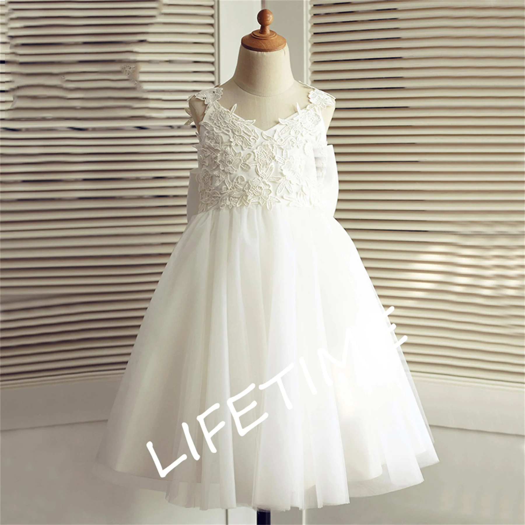 Gardenwed Ivory Lace Flower Girl Dresses Tulle Appliques Straps Celebrity Dress Aline Bow Knot Prom Dressvestidos de comunión