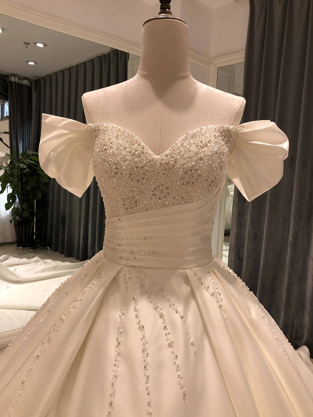 SL-8437 Customized V-Neck vestidos sukienki mariage trouwjurk wedding gowns elegante 2025 luxury beaded bridal wedding dress 3