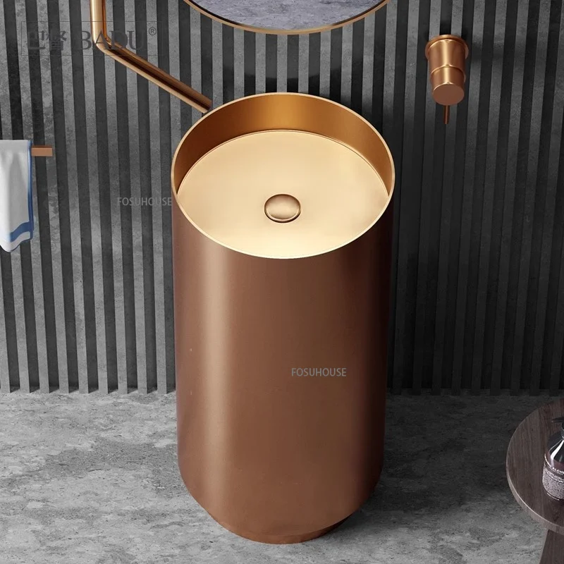 สวนกลางแจ้งอ่างล้างหน้า 304 สแตนเลสรอบคอลัมน์อ่างล้างหน้าแบบบูรณาการชั้นยืนหรูหราบาร์โรงแรมห้องน้ําอ่างล้างจาน 1