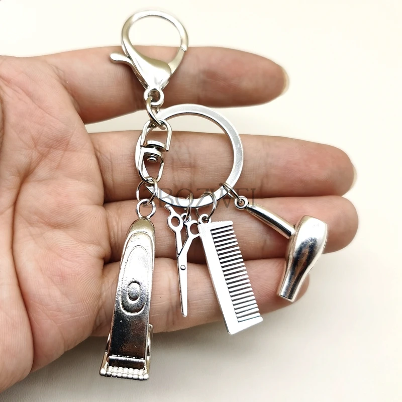 Föhn Kamm Schere Schlüsselanhänger Aus Metall – Stylisches Friseur-Geschenk Für Barbiere Und Stylisten (silber)
