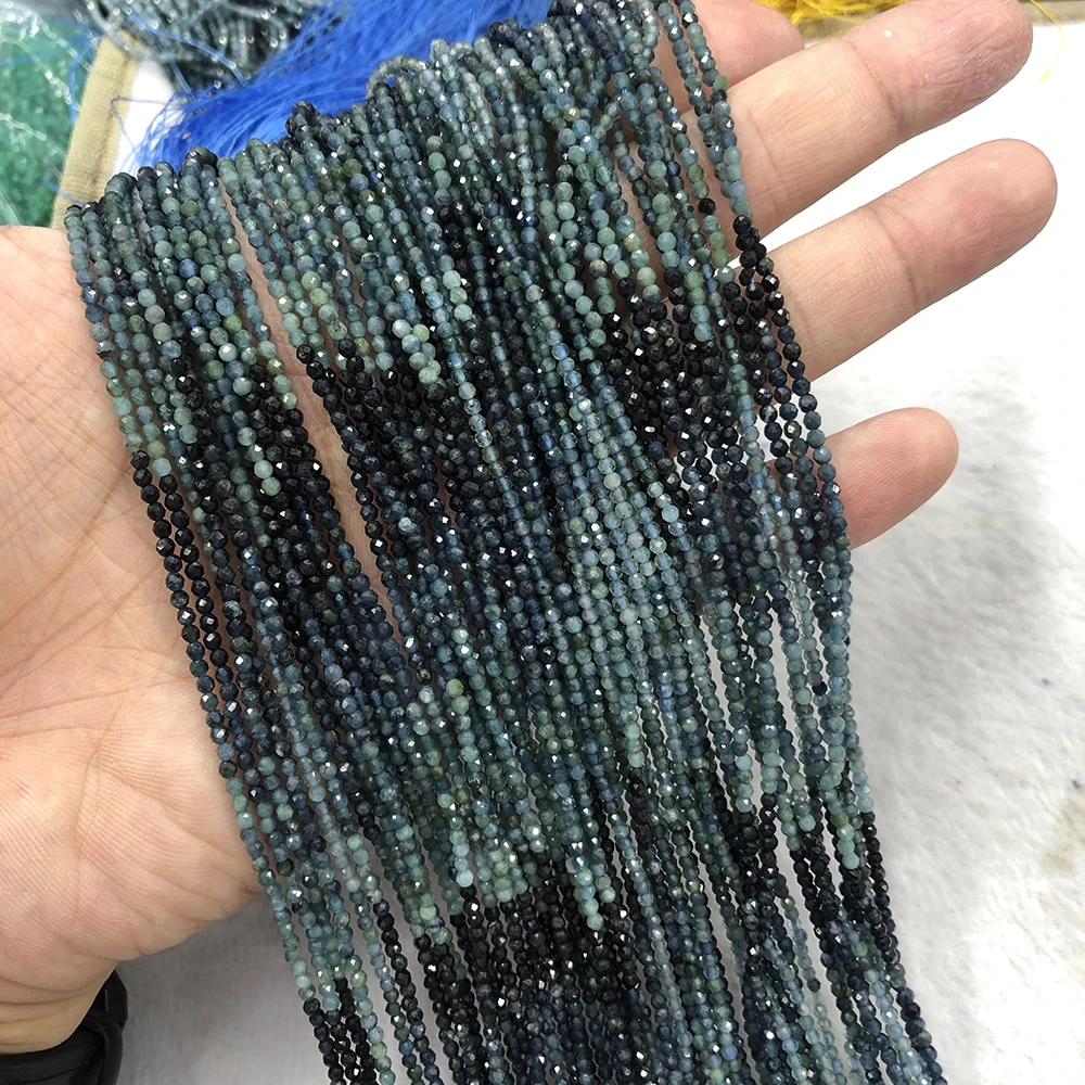 Natürlicher blauer Turmalin mit Farbverlauf, facettiert, rund/Würfelperlen, 2 mm, 3 mm, 4 mm, für Schmuckherstellung, Armband, Halskette, Perlen zum Selbermachen – Detail 1