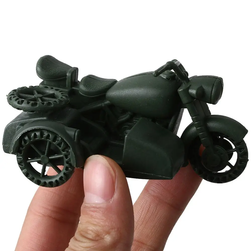 Plastic Toy Soldiers Figures with Tanks and Aircraft