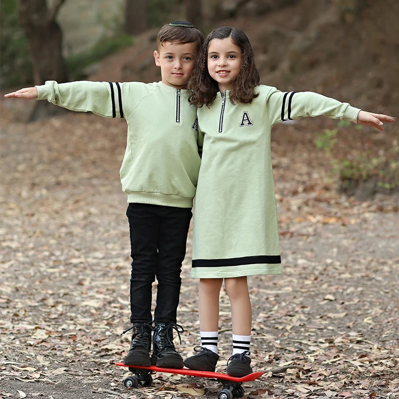 Jungen und Mädchen Hemd lange Ärmel Rundhals ausschnitt schwarz Baumwolle T-Shirt bunte Ärmel Familie Set Stern Logo auf dem Nacken Kinder Top – Detail 9