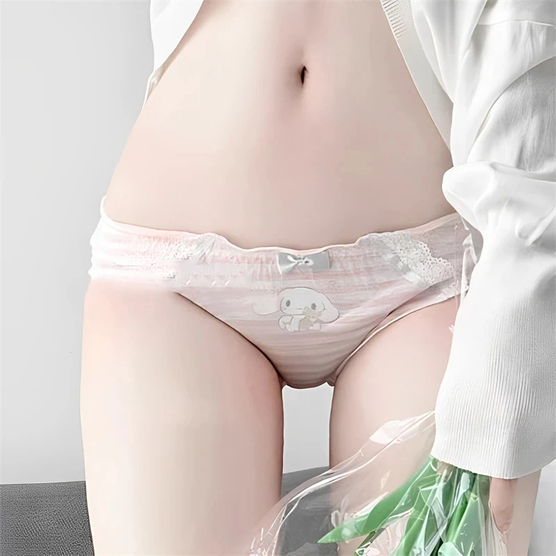 

MINISO Cute Cinnamoroll Panties Kawaii Summer Anime Comfortable Breathable Lace Bow Sexy Thin Hot Girl Student Thin Briefs Gift