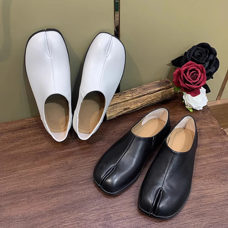 

New Genuine Leather Tabi Flats Women Slip-On Mules Women Pig Hoof Shoes Split Toe Woman Loafers chaussure femme Zapatos De Mujer