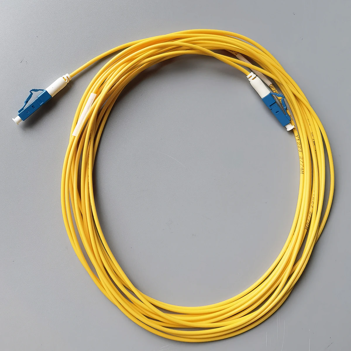 Fiber Optic Patch Cables Singlemode Simplex Bend Insensitive 2.0mm 3M/5M/10M LC/UPC-LC/UPC fiber optic cable