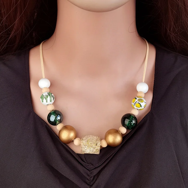 

Nature Wood Beads Beaded Pendants Necklaces for Women Geometric Acrylic Vintage Necklace Jewelry Gifts