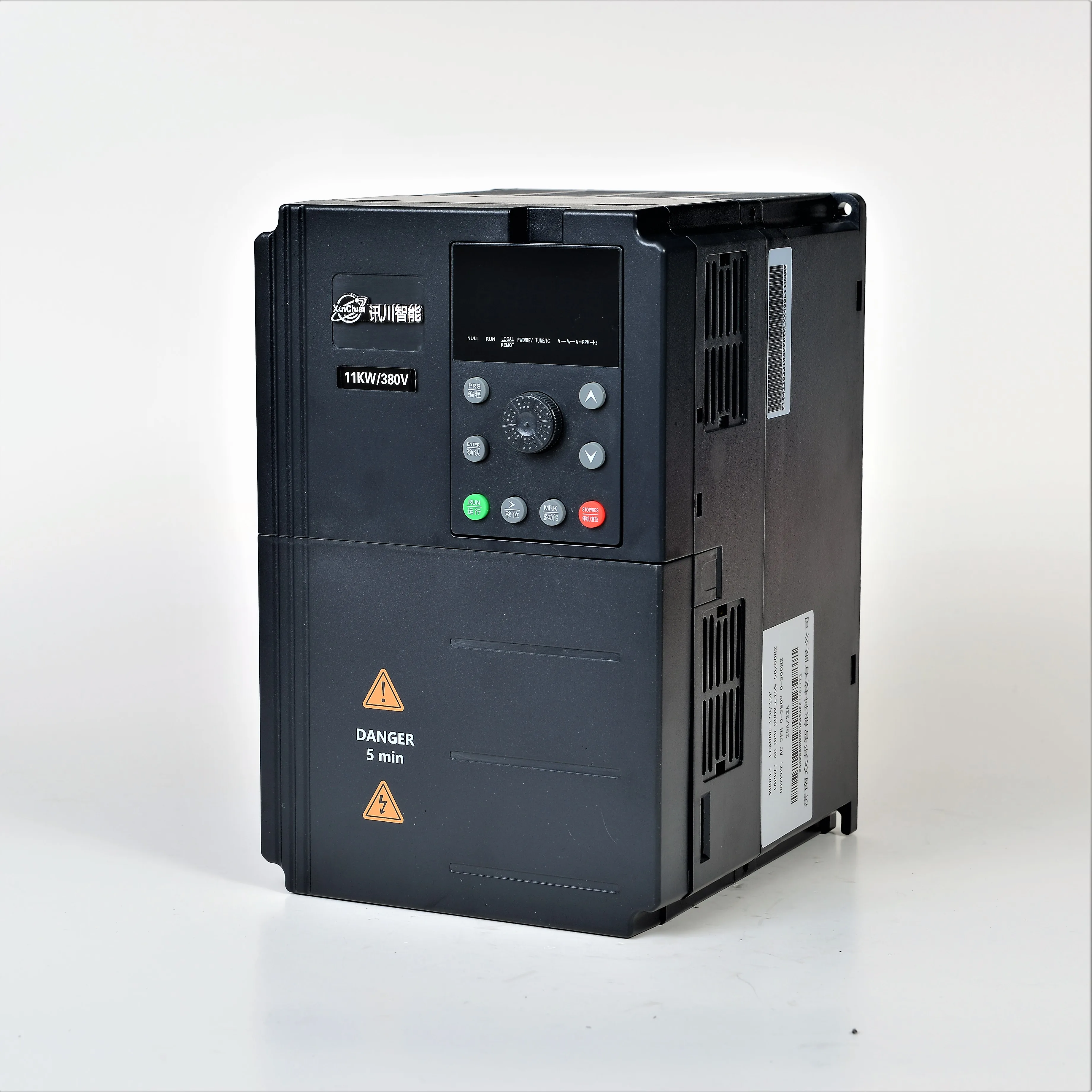 

LC400E Single Phase Frequency Inverter 380V,37KW-280KW,Smart Chip Control,Multi-interface Setup Strong Cooling, Variable Drive