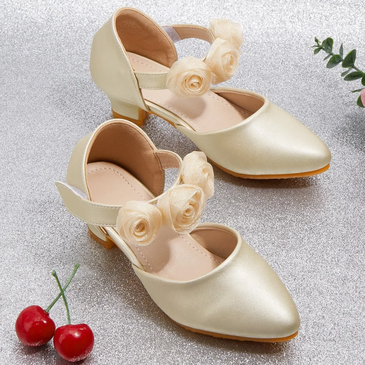 Summer Children's Leather Shoes Rubber Soles Anti Slip Pointed-toe High Heels Flower Girls' Princess Sandals leather shoes,girls shoes,girls sandals,girls high heel shoes