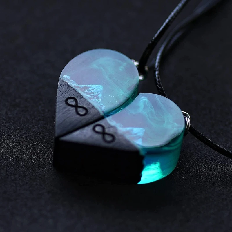 (🎄Early Christmas Sale🎄 – 40% Off)wood Resin Paired Heart Pendants Mountains