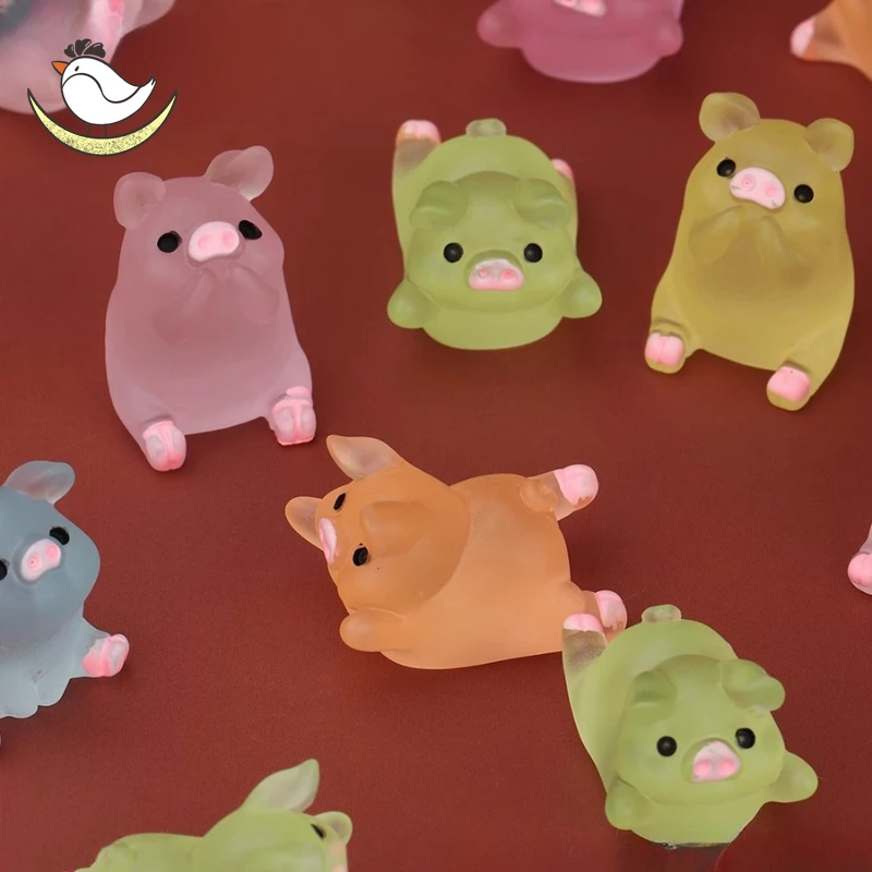 6Pcs Mini Piggy Luminous Decorations Glowing Toys Resin Decoration Miniature Figurines Dollhouse Gift for Girls Adult Table Toys