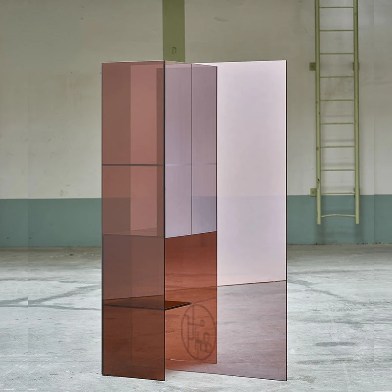 

Brown Acrylic Screen Clothing Store Entrance Show Window Decoration Custom Glass