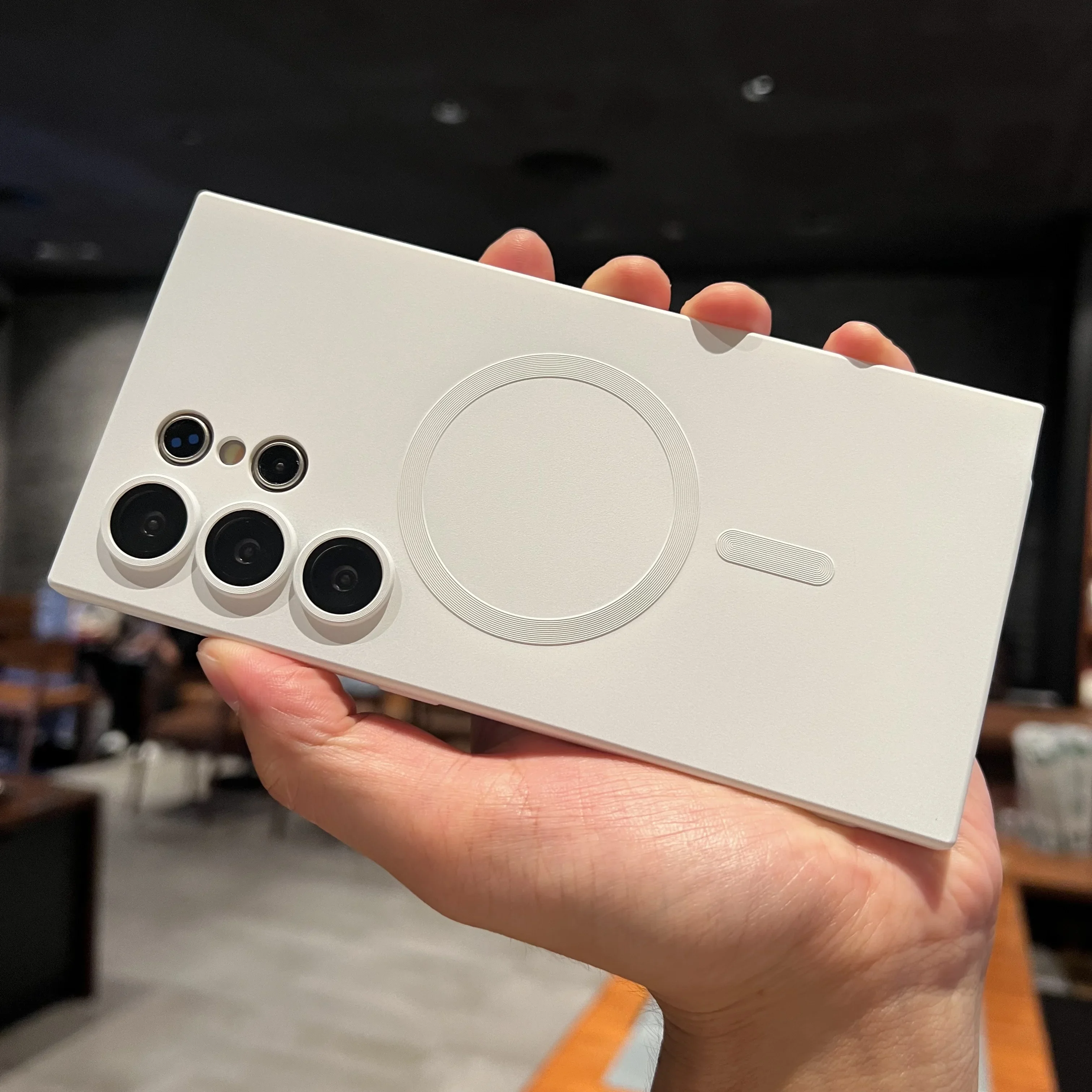 Premium Magnetic Magsafe TPU Case - Luxury Edition