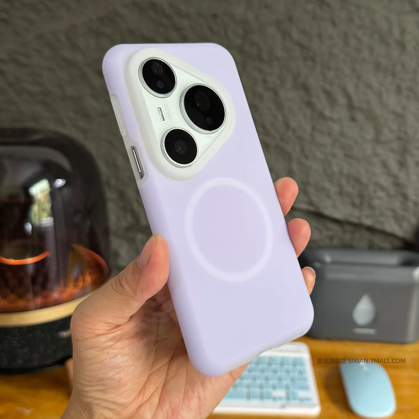 Soft Magnetic Liquid Silicone Phone Case with Built-in Flocking - Protective Shell Bumper
