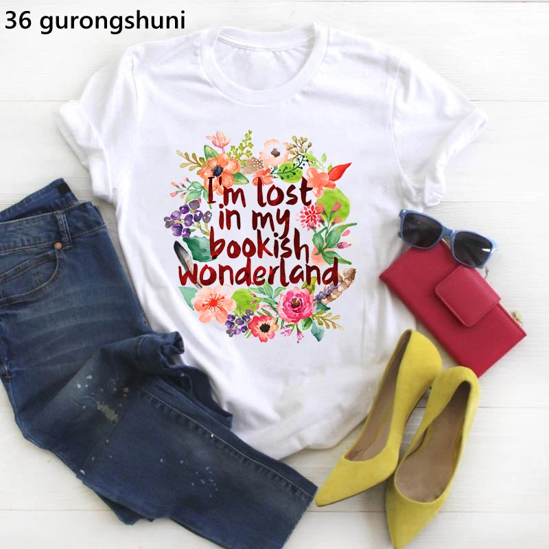 

I Am Lost In My Bookish Wonderland Graphic Print T-Shirt Women Watercolor Flowers Tshirt Femme Reading Book T Shirt Female Tops