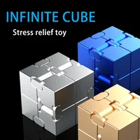 Cube magique en métal anti-Stress, jouet éducatif Portable, décompression, jouets relaxants pour enfants et adultes, cadeau d'anniversaire 2