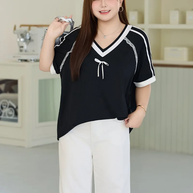 Loose V-Neck T-shirt With Lace Bow And Contrasting Color Plus Size Women Premium Ice Cotton Jersey Gentle Sporty Girl Tops