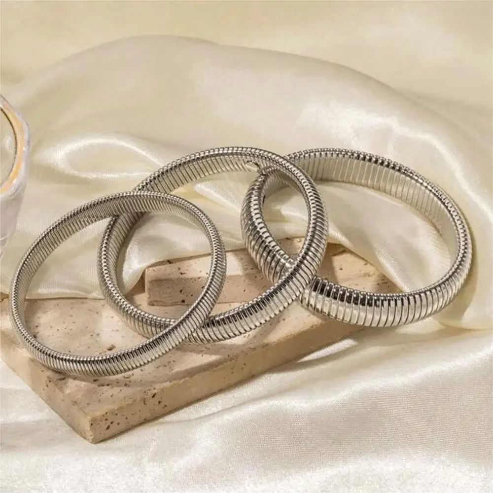 Luxurious Waterproof 18K Gold-Plated Stainless Steel Retro Bracelet