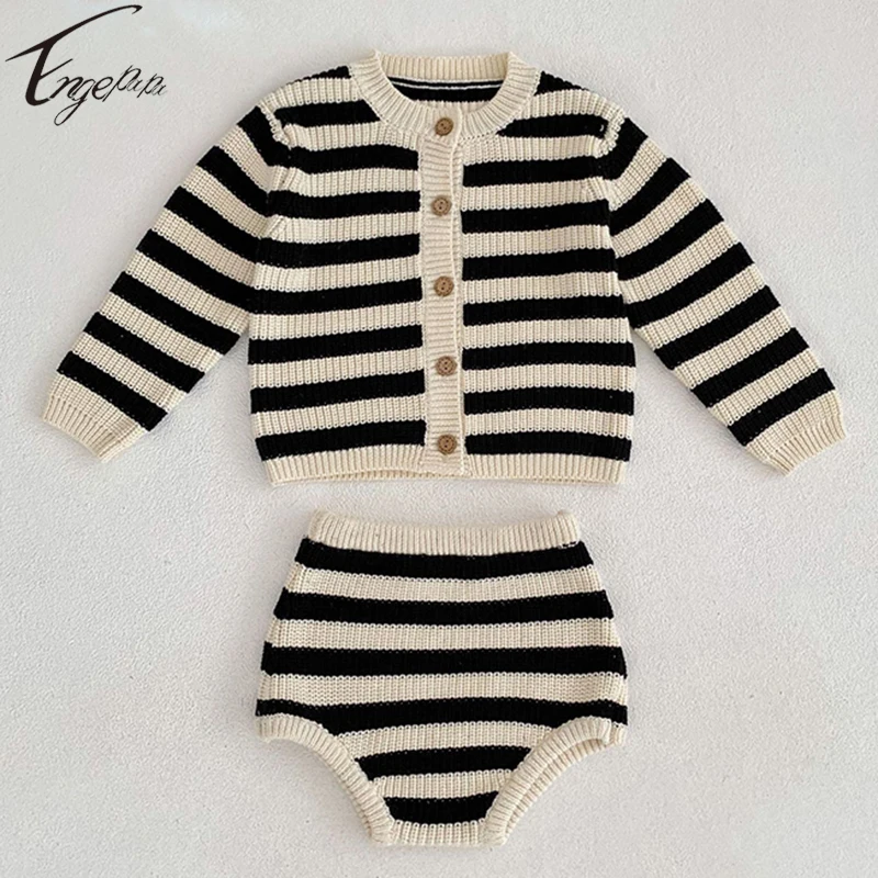 

Новинка, модный вязаный комплект унисекс для маленьких мальчиков и девочек, кардиган + штаны для малышей, 2 предмета, вязаный костюм в полоску для маленьких мальчиков, одежда