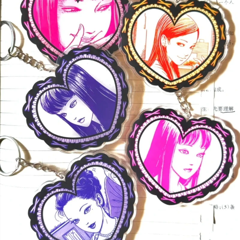 10 cm Junji Ito Horror-Comics-Serie Tomie Kawakami Acryl-Schlüsselanhänger, geeignet für Taschen, Schlüssel, Cosplay-Geschenke, perfektes Geschenk für Fans