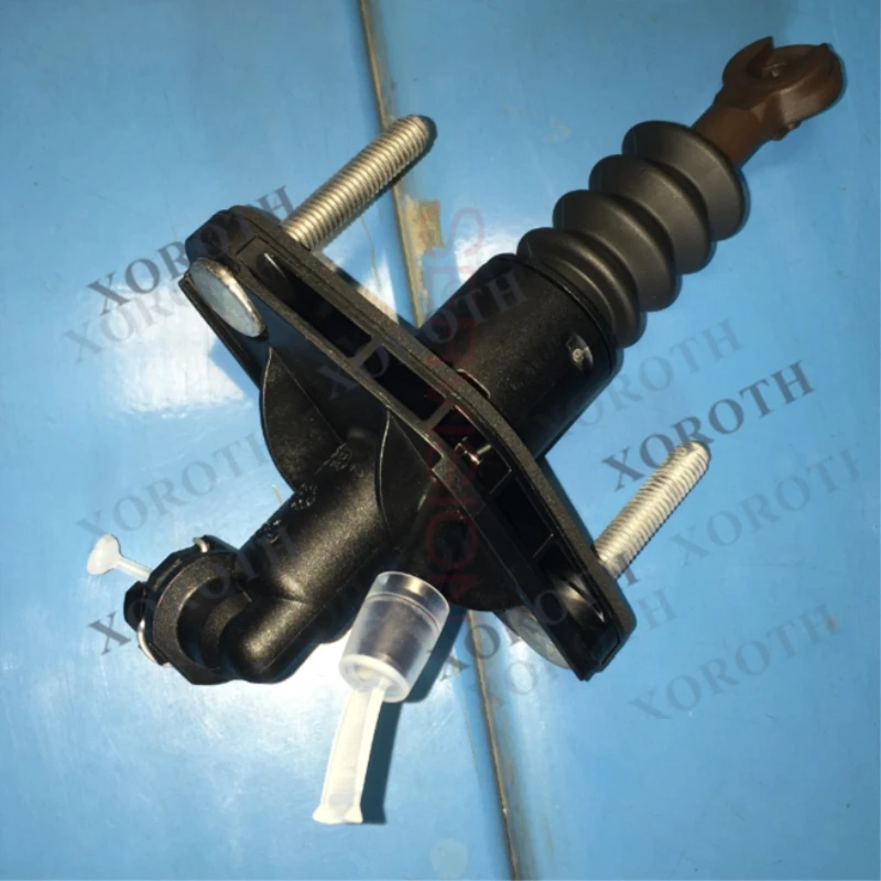 NEW GENUINE PARTS CLUTCH MASTER CYLINDER ASSY 23810-68L01 FOR SUZUKI SWIFT M16A