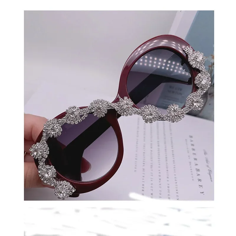 

Baroque Oval Sunglasses Women Crystals Sexy Girls Sun Glasses Rhinestone Girls Shades for Party Halloween Xmas Oculos De Sol