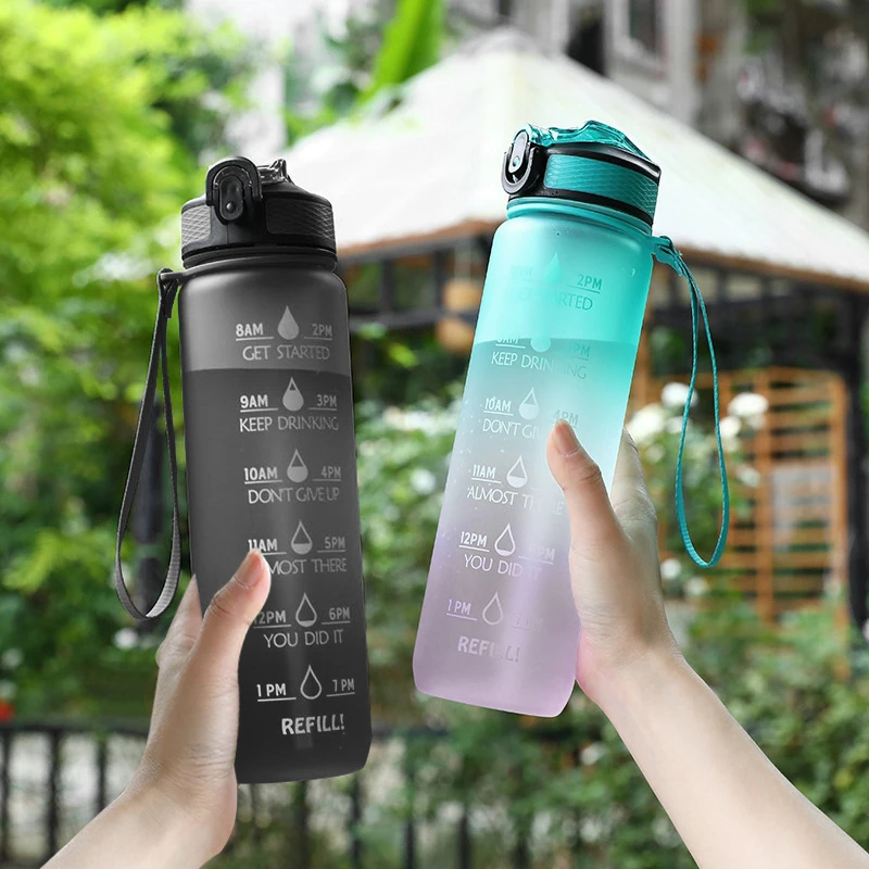 

1000ml Outdoor Portable Graduated Sports Water Bottle with Handle Gradient Color Space Water Cup Bounce Cap Straw Water Cup