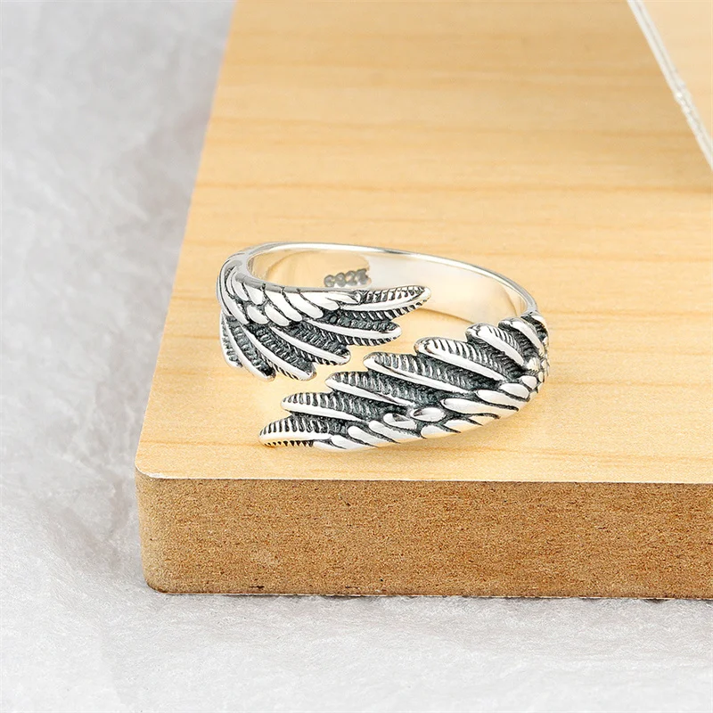 Sole Memory Vintage Thai Silver Feather Wings Silver Color Female Resizable Opening Rings SRI1010