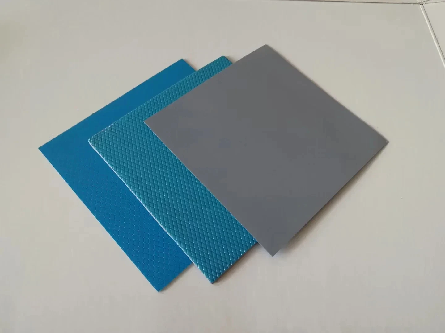 22W/mk 100x100mm Soft Thermal Pad Sheets 0.5mm 1.0mm 1.5mm 2.0mm 2.5mm Thick Silicone Thermal Conductive Gap Pads GPU CPU Laptop