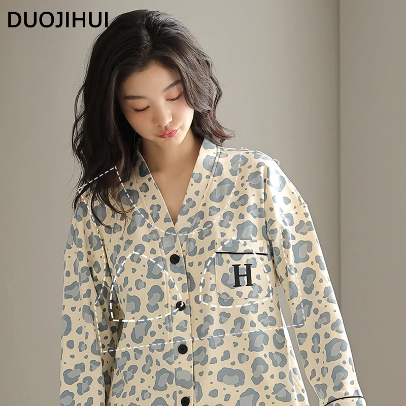 DUOJIHUI Two Piece Chic Pocket Female Pajamas Set Classic with Chest Pad Top Basic Pant Loose Fashion Printed Pajamas for Women