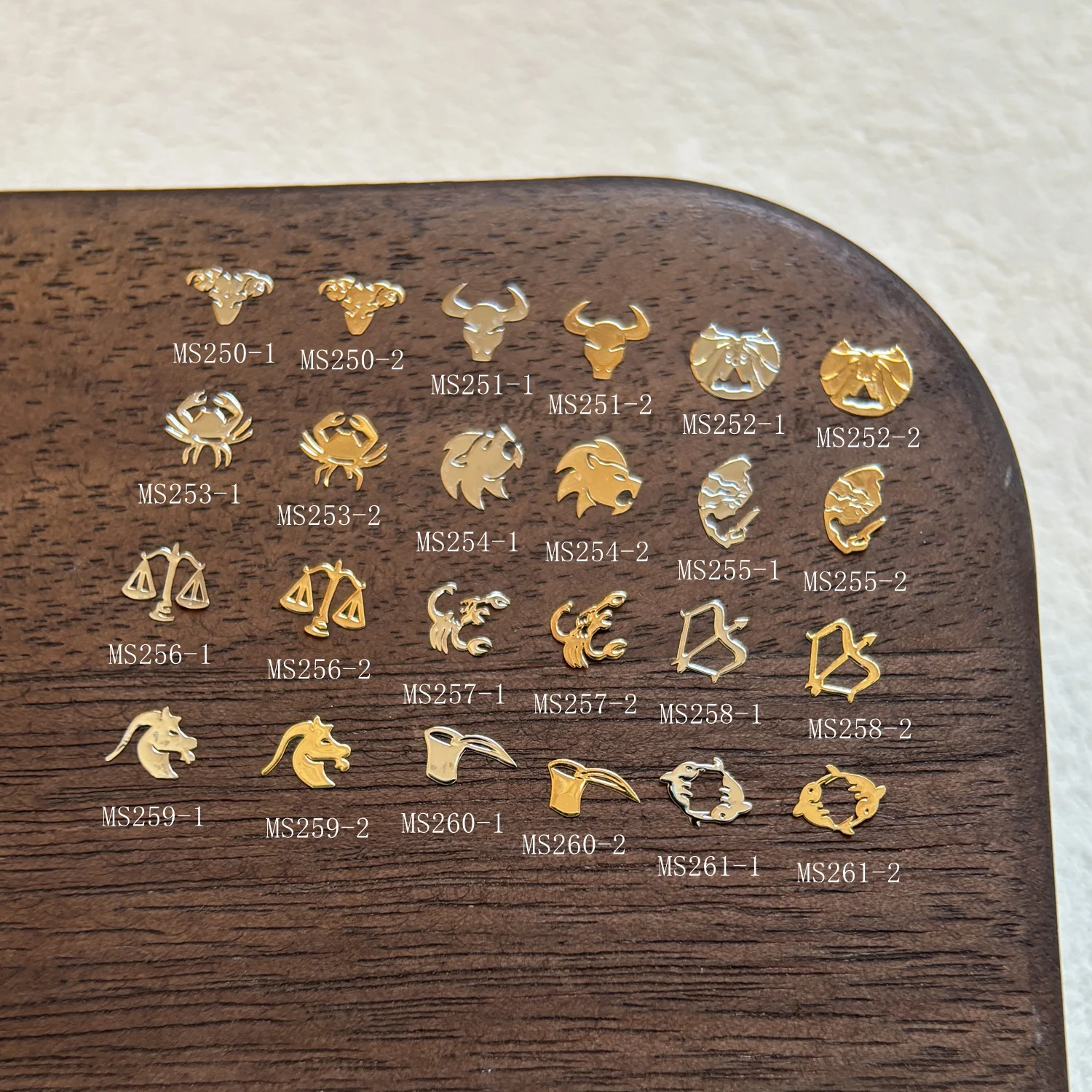 Approx. 100pcs/bag Silver/Gold 12 Constellations Zodiac non-adhesive Soft Metal Sticker Nail Art Decoration M1
